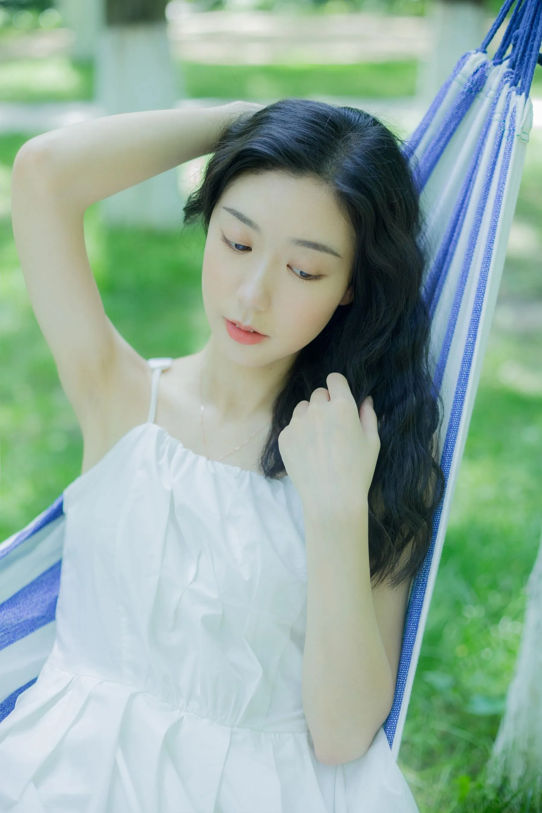 [YITUYU艺图语]2022.07.17 沉沦夏日 饲猫少女- [40P]插图3